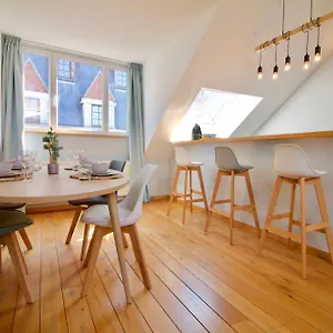Heart Of Grand Place - Stunning 2br Duplex Apartamento