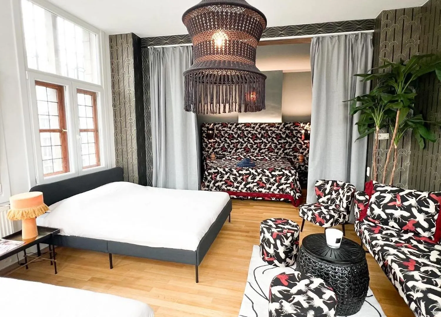 Le Faubourg Suites Antwerp 0*,